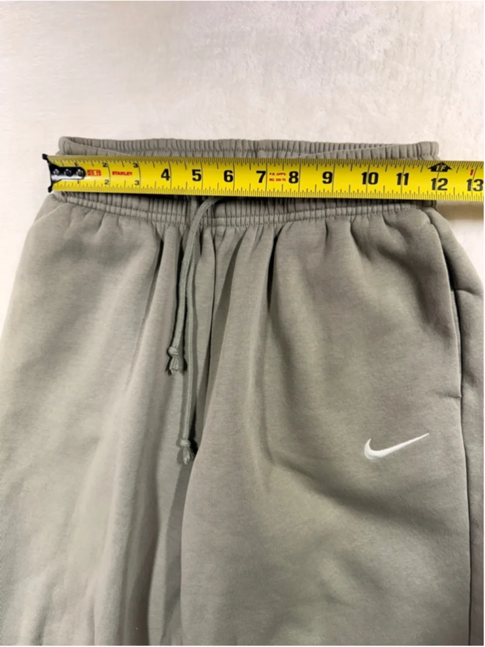 Nike Women’s‎ Olive Sweatpants XS Loungewear Activewear